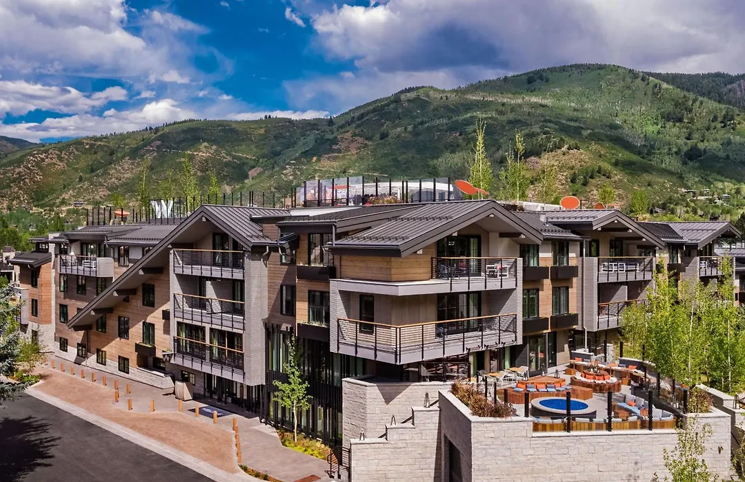 W Aspen Hotel Residences-1